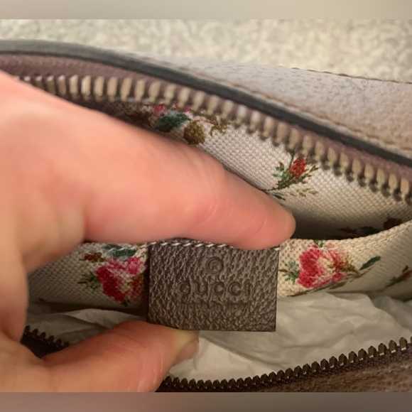 Gucci Neo-Vintage GG Supreme Shoulder Bag NWT - Picture 7 of 16